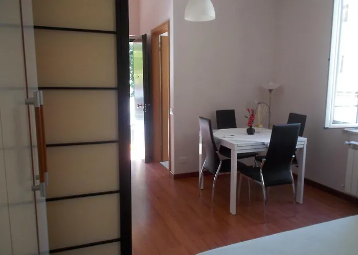 L'attico Di Val. Рим